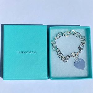 Auth Tiffany & co heart toggle bracelet